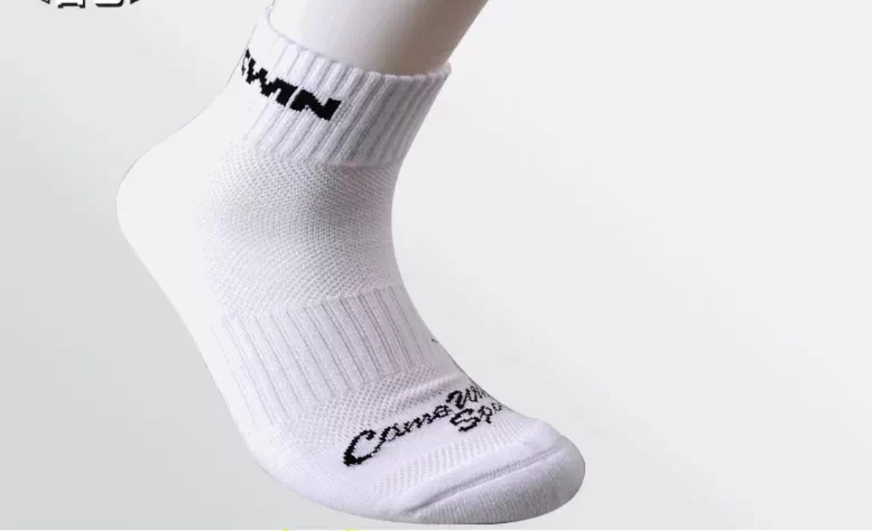 SPORTS SOCKS